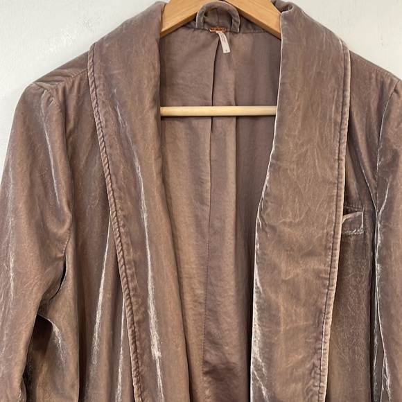 Free People Yesterday’s Muse Velvet Jacket - size small - Picture 6 of 11